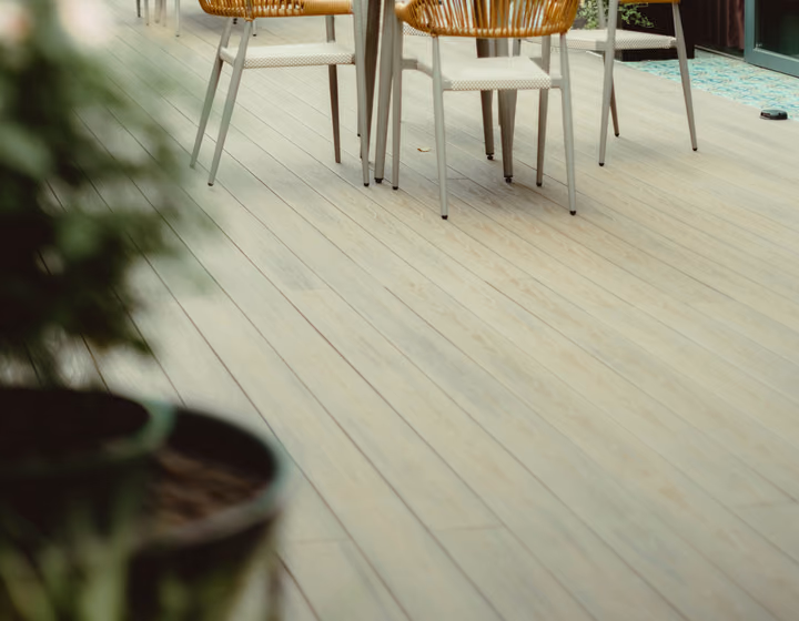 A compact timber deck making efficient use of a tight space